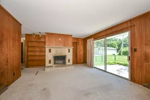1075 S Lake Shore Dr, Lake Geneva, WI 53147 - Photo 21
