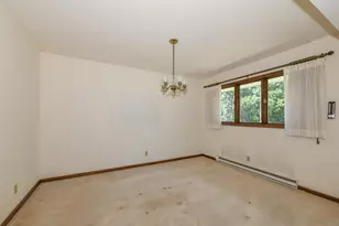 1075 S Lake Shore Dr, Lake Geneva, WI 53147 - Photo 15