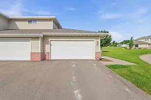 322 Brookside Dr, Mayville, WI 53050 - Photo 17