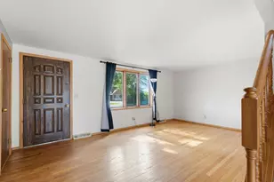 825 Landis St, Rockland, WI 54207 - Photo 7