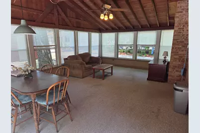 1609  Jackson Park Dr, Delavan, WI 53115 - Photo 5