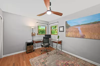 2400 W Apple Tree Rd, Glendale, WI 53209 - Photo 9