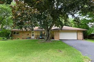 2400 W Apple Tree Rd, Glendale, WI 53209 - Photo 1