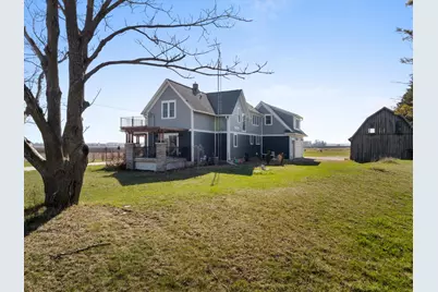 3202  Mirro Dr, Manitowoc, WI 54220 - Photo 47