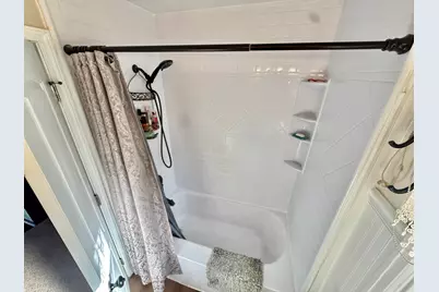 4009 S 5th St, Milwaukee, WI 53207 - Photo 9