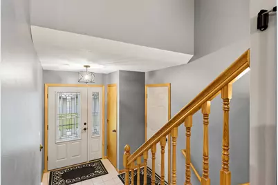 430  Lee Dr, West Salem, WI 54669 - Photo 5