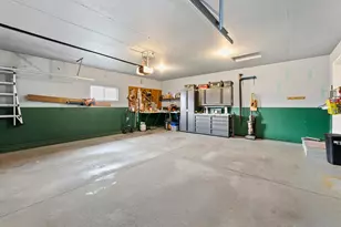 430 Lee Dr, West Salem, WI 54669 - Photo 33
