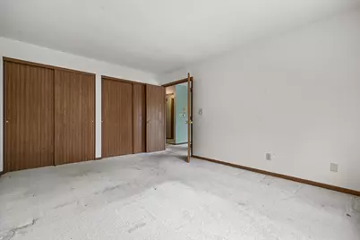 3220  Wood Rd #10, Racine, WI 53406 - Photo 11