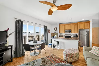 4  Gaslight Dr #302, Racine, WI 53403 - Photo 7