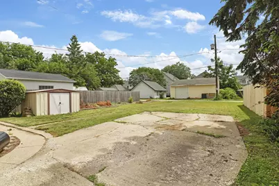 3915  10th Ave, Kenosha, WI 53140 - Photo 15
