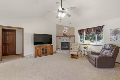383  Niagara St, Kiel, WI 53042 - Photo 7