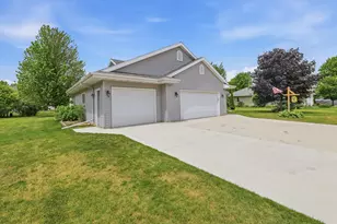 383 Niagara St, Kiel, WI 53042 - Photo 29