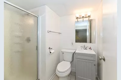 5949 S 31st St, Greenfield, WI 53221 - Photo 29