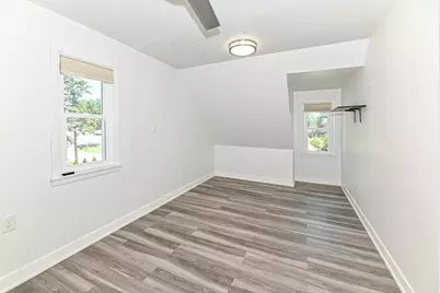 5949 S 31st St, Greenfield, WI 53221 - Photo 23