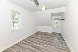 5949 S 31st St, Greenfield, WI 53221 - Photo 23