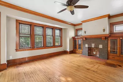 2605 N 49th St #2607, Milwaukee, WI 53210 - Photo 7