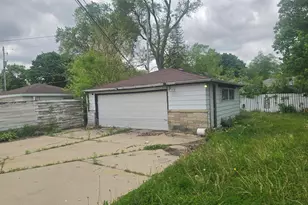 5371 N 61st St, Milwaukee, WI 53218 - Photo 3
