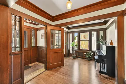 2524 E Menlo Blvd, Shorewood, WI 53211 - Photo 3