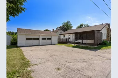 1421 N 5th St, Manitowoc, WI 54220 - Photo 23