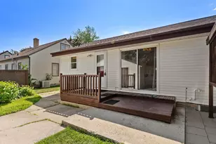 1421 N 5th St, Manitowoc, WI 54220 - Photo 19