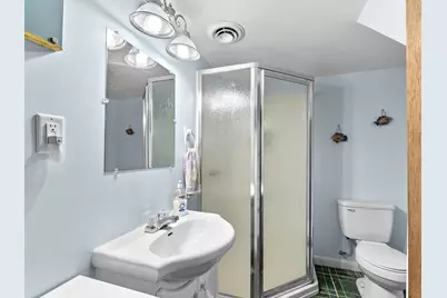 1421 N 5th St, Manitowoc, WI 54220 - Photo 11