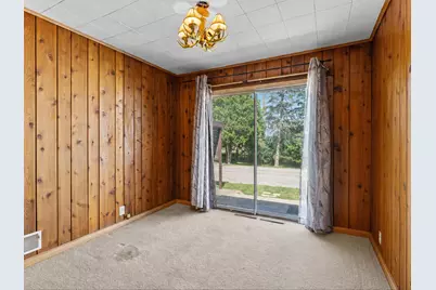 1421 N 5th St, Manitowoc, WI 54220 - Photo 7