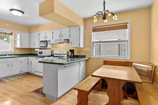 1421 N 5th St, Manitowoc, WI 54220 - Photo 13