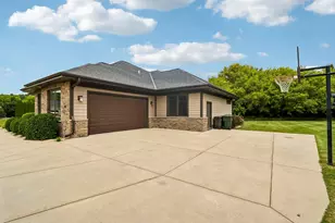 318 Cypress Point, North Prairie, WI 53153 - Photo 75