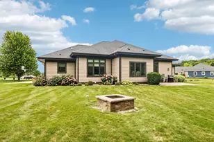 318 Cypress Point, North Prairie, WI 53153 - Photo 55