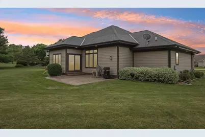 318  Cypress Pt, North Prairie, WI 53153 - Photo 71