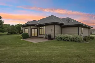 318 Cypress Point, North Prairie, WI 53153 - Photo 71