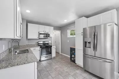 3648 E Whittaker Ave, Cudahy, WI 53110 - Photo 13