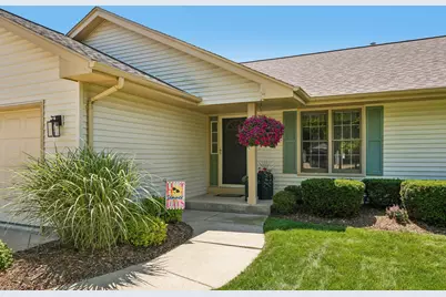 1131 E Sommers Dr, Oak Creek, WI 53154 - Photo 3