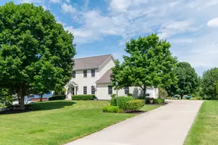 N65W13488 Lilly Creek Dr, Menomonee Falls, WI 53051 - Photo 29