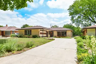 4144 N 96th St, Wauwatosa, WI 53222 - Photo 39
