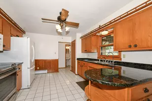 4144 N 96th St, Wauwatosa, WI 53222 - Photo 15