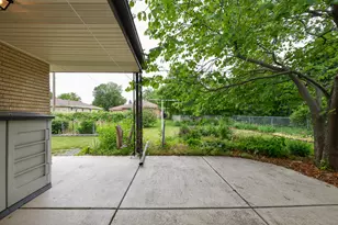 4144 N 96th St, Wauwatosa, WI 53222 - Photo 37