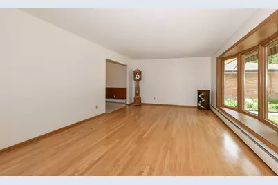 4144 N 96th St, Wauwatosa, WI 53222 - Photo 9