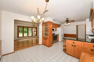 4144 N 96th St, Wauwatosa, WI 53222 - Photo 13
