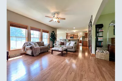 W151N7299  Paseo Ln, Menomonee Falls, WI 53051 - Photo 13