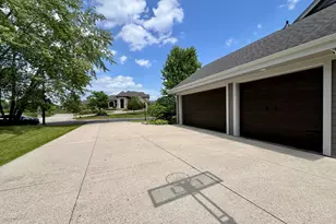 W151N7299 Paseo Ln, Menomonee Falls, WI 53051 - Photo 63