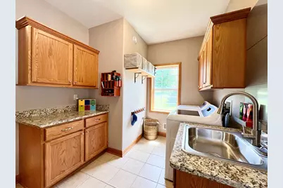 W151N7299  Paseo Ln, Menomonee Falls, WI 53051 - Photo 25