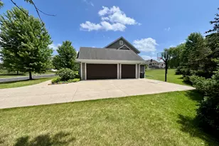 W151N7299 Paseo Ln, Menomonee Falls, WI 53051 - Photo 59