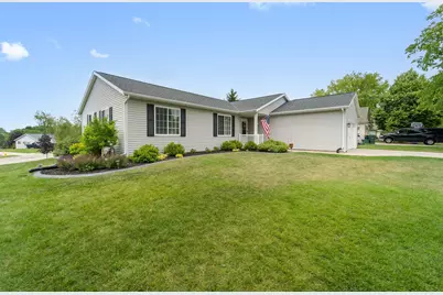 1300  Conifer Ave, West Bend, WI 53090 - Photo 25