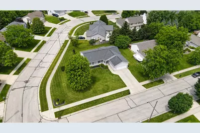 1300  Conifer Ave, West Bend, WI 53090 - Photo 33