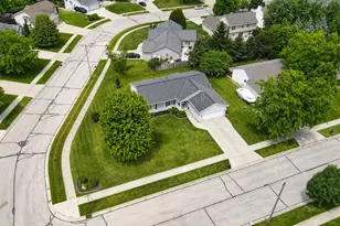 1300 Conifer Ave, West Bend, WI 53090 - Photo 33