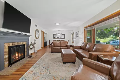 1800  Centennial Ln, Racine, WI 53406 - Photo 5