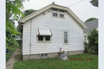 3240 S Dayfield Ave, Milwaukee, WI 53207 - Photo 3