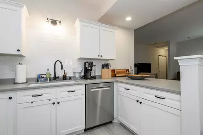 9181 S Aspen Dr #4, Oak Creek, WI 53154 - Photo 11
