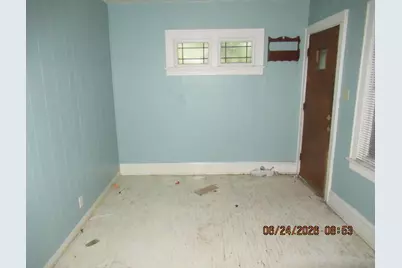 5916 W Dixon St #5918, Milwaukee, WI 53214 - Photo 9